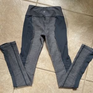 Lululemon size 2